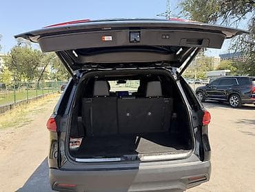 без вложении: Toyota Grand Highlander: 2024 г., Внедорожник — 8