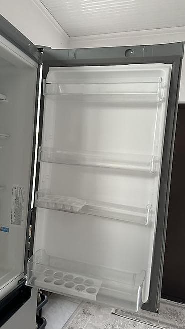Морозильники: Холодильник Indesit, Б/у, Двухкамерный — 3