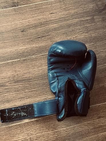 перчатки без пальцев: Боксерские перчатки Adidas, цвет темно‑синий/черный. - Классическая — 5