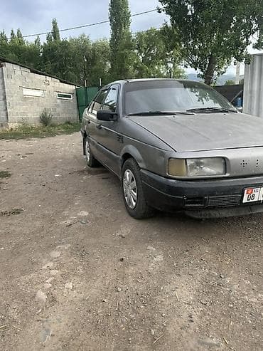 Volkswagen Passat: 1990 г., 1.8 л, Кол менен иштөөчү, Бензин, Седан — 5