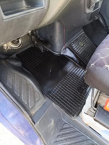 w211 e320: Mercedes-Benz Спринтер: 2001 г., 2.2 л, Автомат — 9