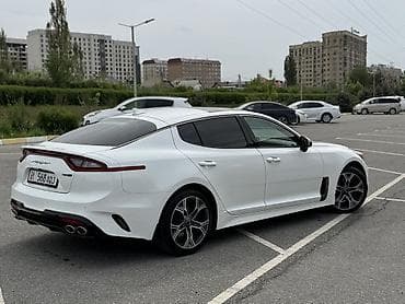 rav4 2021: Kia Stinger: 2021 г., 2 л, Автомат, Бензин, Лифтбек — 4