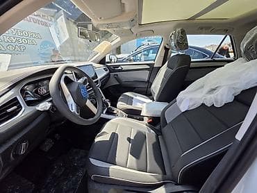 Продажа авто: Volkswagen T-Roc: 2026 г., 1.4 л, Робот, Бензин, Внедорожник — 5