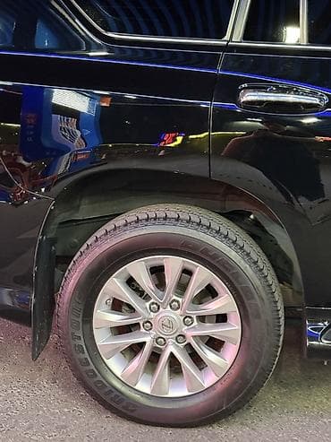 Lexus GX: 2019 г., 4.6 л, Автомат, Бензин, Внедорожник — 9