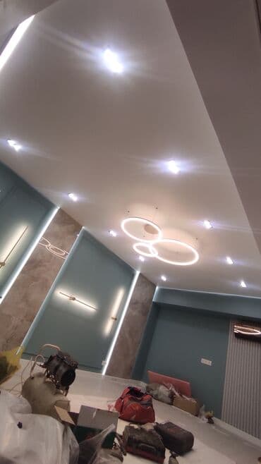 требуются монтажники натяжных потолков: Натяжной потолок Глянцевое, Матовое, 3D потолки Бесплатная консультация, Монтаж, Гарантия — 1