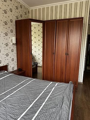 Спальный гарнитур -кровать двуспальная 160х200 с матрасом. -угловой