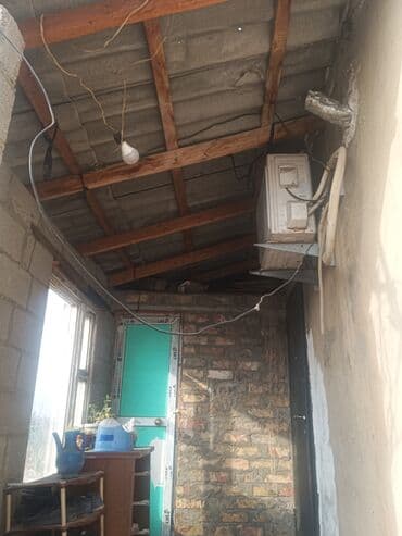 3комнатный дом: Просторная комната с ремонтом и мебелью. - Площадь: большая — 6