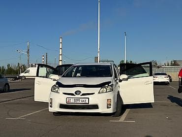 Продажа авто: Toyota Prius: 2010 г., 1.8 л, Автомат, Гибрид, Хэтчбэк — 5