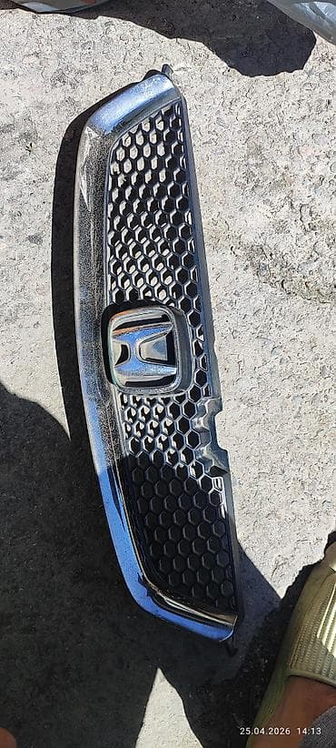 Решетка радиатора Honda Оригинал