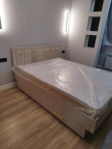 Двуспальная кровать, С ящиком для хранения, длина - 200 см