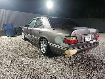 степ эреф 1: Mercedes-Benz E-Class: 1993 г., 2.2 л, Кол менен иштөөчү, Бензин, Седан — 3