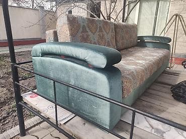 4 mom: Прямой диван, Б/у — 2