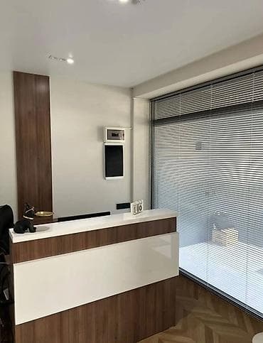 кафе бостери: Кеңселерди сатуу 200 м², Ремонту бар, Жеке үй, 3 кабат — 3