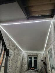 Другие стройуслуги: Натяжной потолок Глянцевое, Матовое, 3D потолки Гарантия, Бесплатная консультация, Бесплатный замер — 1