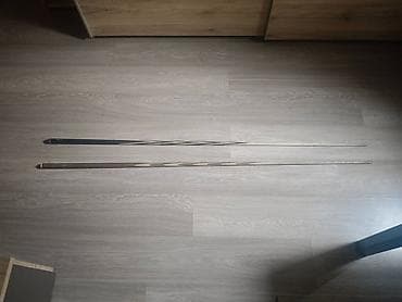 Маски, очки: Продается кий для бильярда. 2 штуки цена за один кий - 3500. Хорошее — 1