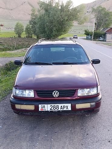 Volkswagen Passat Variant: 1994 г., 1.8 л, Механика, Бензин, Универсал at lalafo.kg Volkswagen Passat Variant: 1994 г., 1.8 л, Механика, Бензин, Универсал