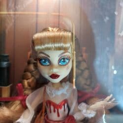 домик для кукол: Продаю коллекционных кукол монстрхай skullector по фильмам, из личной — 10