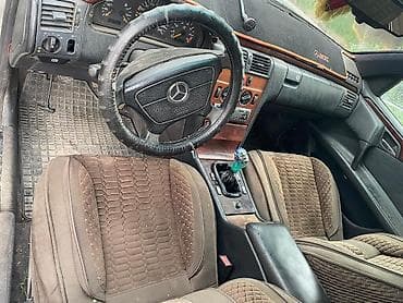cl class: Mercedes-Benz E-Class: 1996 г., Механика, Седан — 3