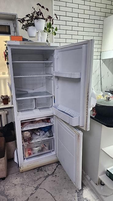 мотор на морозильник: Холодильник Indesit, Двухкамерный — 2