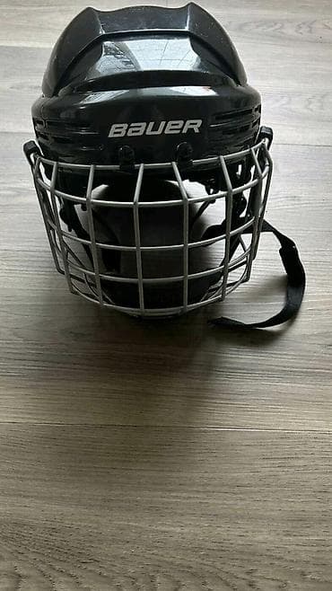 хоккейный шлем: Хоккейный шлем Bauer с решёткой - Бренд: Bauer - Цвет шлема: чёрный - — 1
