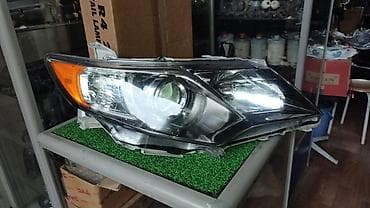 55: Передняя правая фара Toyota 2015 г., Б/у, Оригинал, Япония — 1