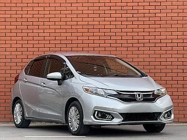 Унаа: Honda Fit: 2017 г., 1.5 л, Кол менен иштөөчү, Бензин, Хетчбек — 3