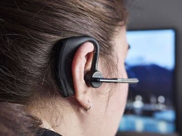 микрофон наушник: Plantronics Voyager Legend — это буквально умная Bluetooth-гарнитура — 3