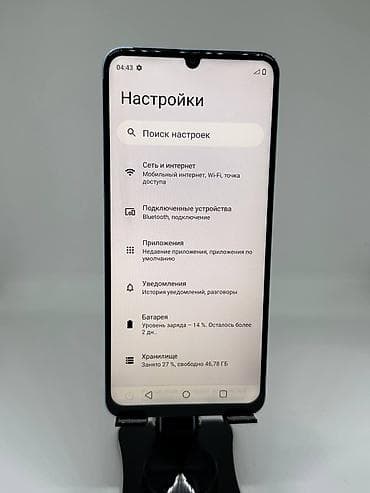 телефон 4000: Realme Note 50, Б/у, 64 ГБ, цвет - Голубой, 2 SIM — 8
