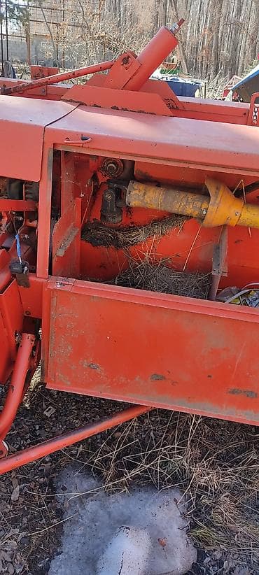 subaru bl4: Тюковый пресс-подборщик (прицепной, ВОМ) Описание: - Прицепной — 2