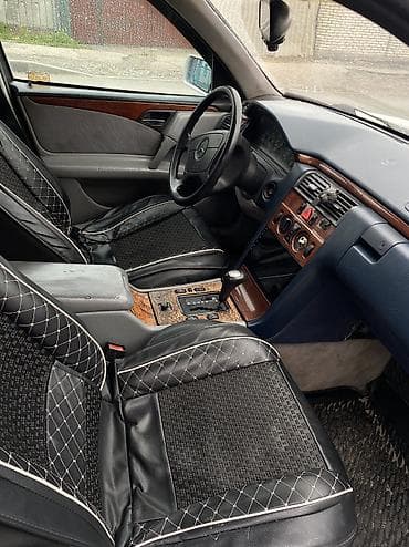 замок мерс 210: Mercedes-Benz E-Class: 1999 г., 2 л, Автомат, Бензин, Седан — 4