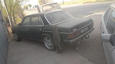 mersedes a: Mercedes-Benz W123: 1984 г., 2 л, Ручные, Бензин, Седан — 3