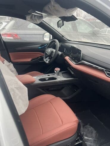 купить танк: Changan : 2025 г., 1.5 л, Автомат, Бензин, Кроссовер — 4