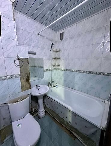 обжита: 2 комнаты, 43 м², 104 серия, 1 этаж, Старый ремонт — 7