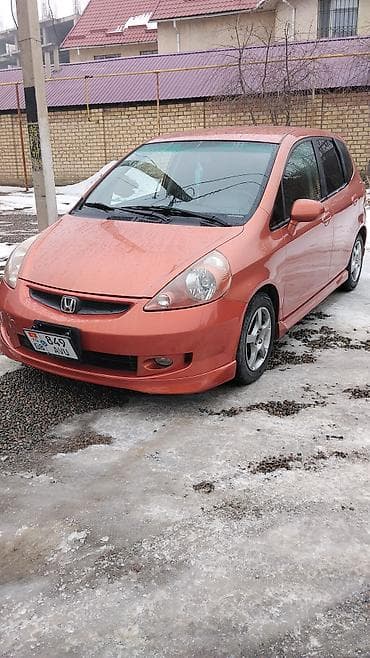 Honda Fit: 2008 г., 1.5 л, Автомат, Бензин, Хэтчбэк