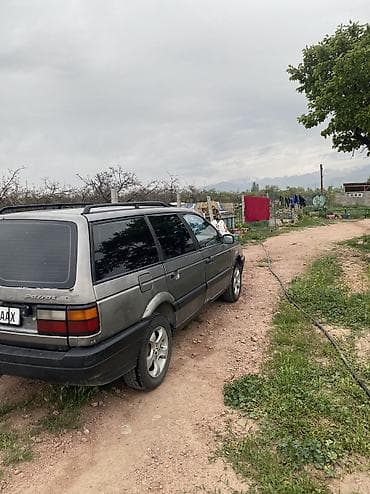 Транспорт: Volkswagen Passat Variant: 1991 г., 2 л, Кол менен иштөөчү, Бензин, Универсал — 5