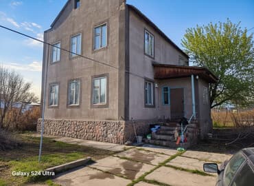 дом баят: Үй, 89 кв. м, 5 бөлмө, Менчик ээси, Эски ремонт — 2