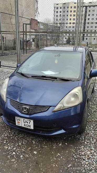 сидения спарк: Honda Fit: 2009 г., 1.4 л, Робот, Бензин, Хэтчбэк — 9