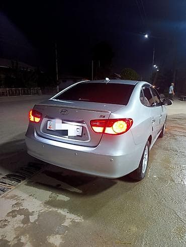 Транспорт: Hyundai Avante: 2010 г., Автомат, Бензин, Седан — 4