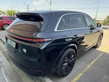 li one: Lixiang L7: 2024 г., 1.5 л, Автомат, Гибрид, Кроссовер — 5