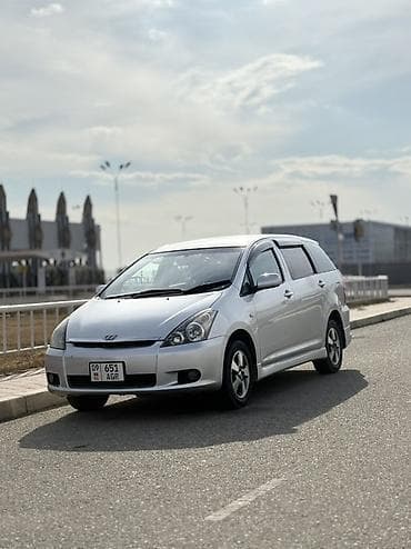 Toyota WISH: 2004 г., 1.8 л, Автомат, Газ, Минивэн