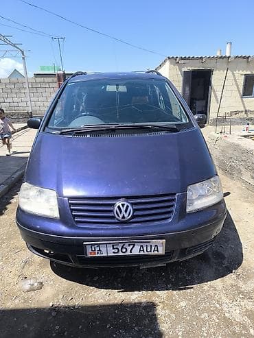 Volkswagen Sharan: 2002 г., 2 л, Механика, Бензин, Минивэн