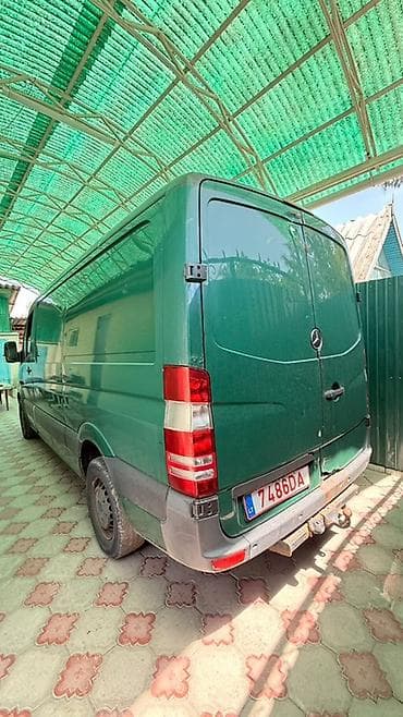 Легкий грузовик, Mercedes-Benz — 6