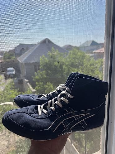 Мужские кроссовки, 40, Asics, Новый, цвет - Синий, Платная доставка