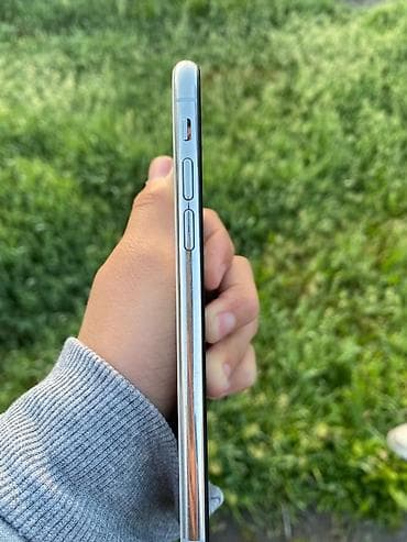 m3 pro: IPhone Xs, Б/у, 256 ГБ, Серебристый, Чехол, 77 % — 5