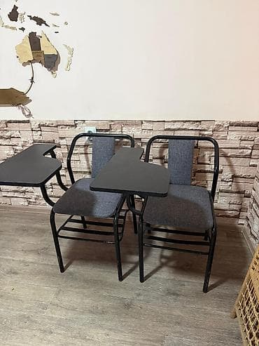 стул для комп: Школьный стул, Б/у, Другой материал, цвет - Черный — 1