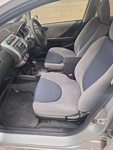 авто ру кыргызстан бишкек: Honda Fit: 2003 г., 1.3 л, Автомат, Бензин, Хетчбек — 10