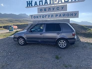 Volkswagen Golf: 1996 г., 1.8 л, Механика, Бензин, Хэтчбэк