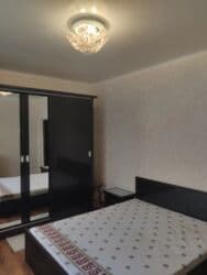 ищу кровать: Уктоочу бөлмө гарнитуру, Колдонулган, Эки кишилик керебет, Шкаф, Комод, Кыргызстан, МДФ, Өзү алып кетүү, түсү - Кара — 2