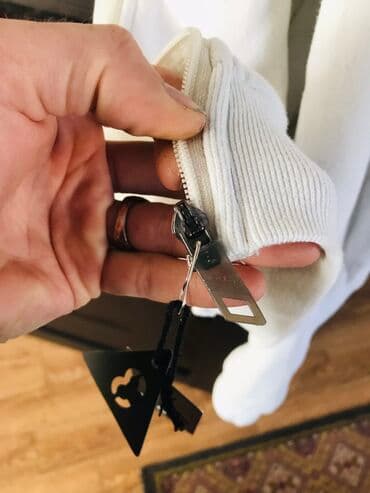 чемоданы бишкек дордой цены: #Толстовка XXL из хлопкового футера с капюшоном на молнии Лунди — 3