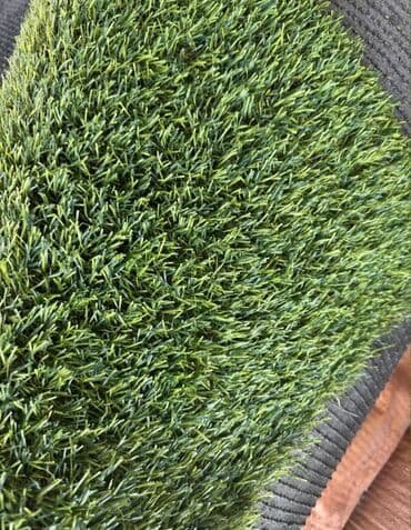 цена искусственного газона для футбольного поля: Искусственный газон с реалистичным внешним видом, имитирующий — 3